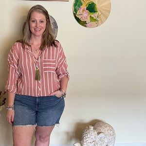 Torrid size 2 button up tunic